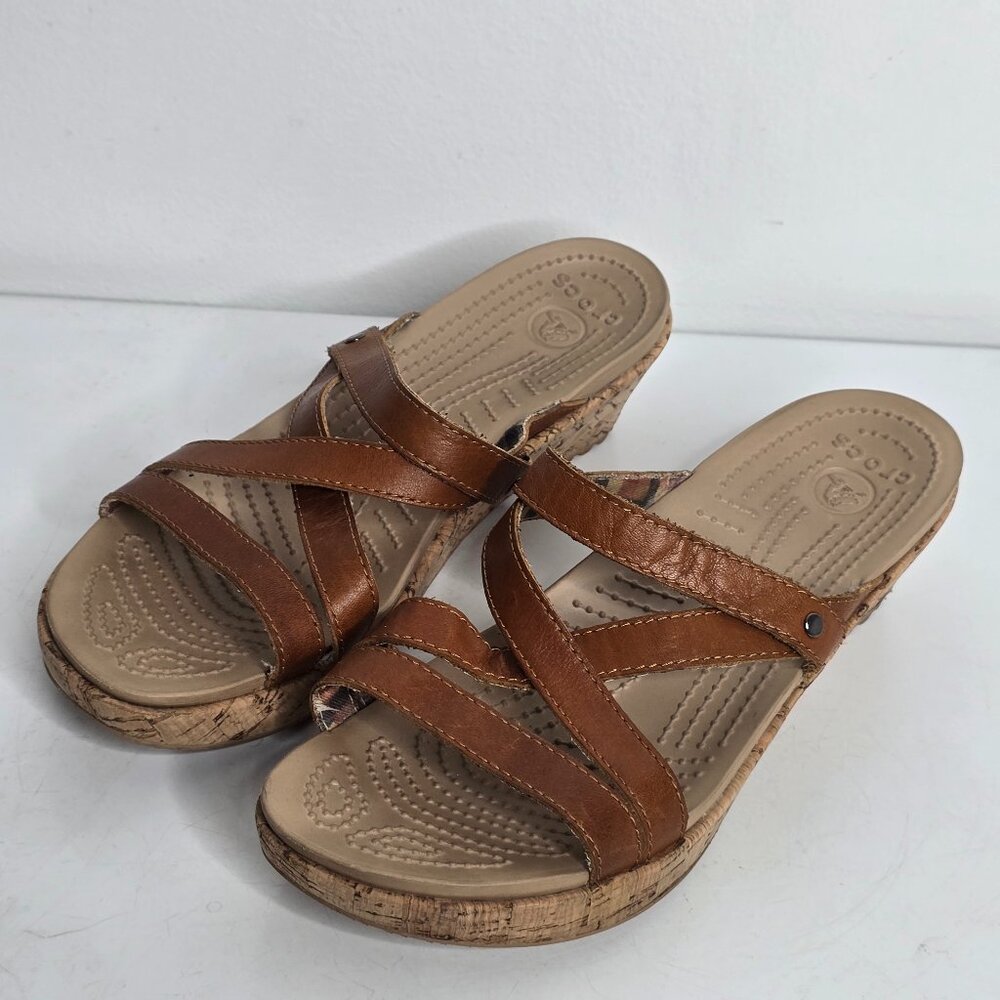 Crocs A Leigh Sandals Womens 9 Brown Tan Leather‎ Wedge Strappy Open Toe Slip On